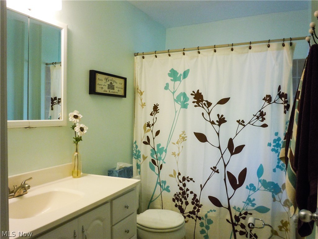 6342 Stow Road Hudson, OH 44236 - Photo 7 of 16 Gallery Image 7