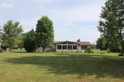 3339 West Mount Morris Road Mount Morris, MI 48458 - Photo 17 of 20 20441269-16.JPG
