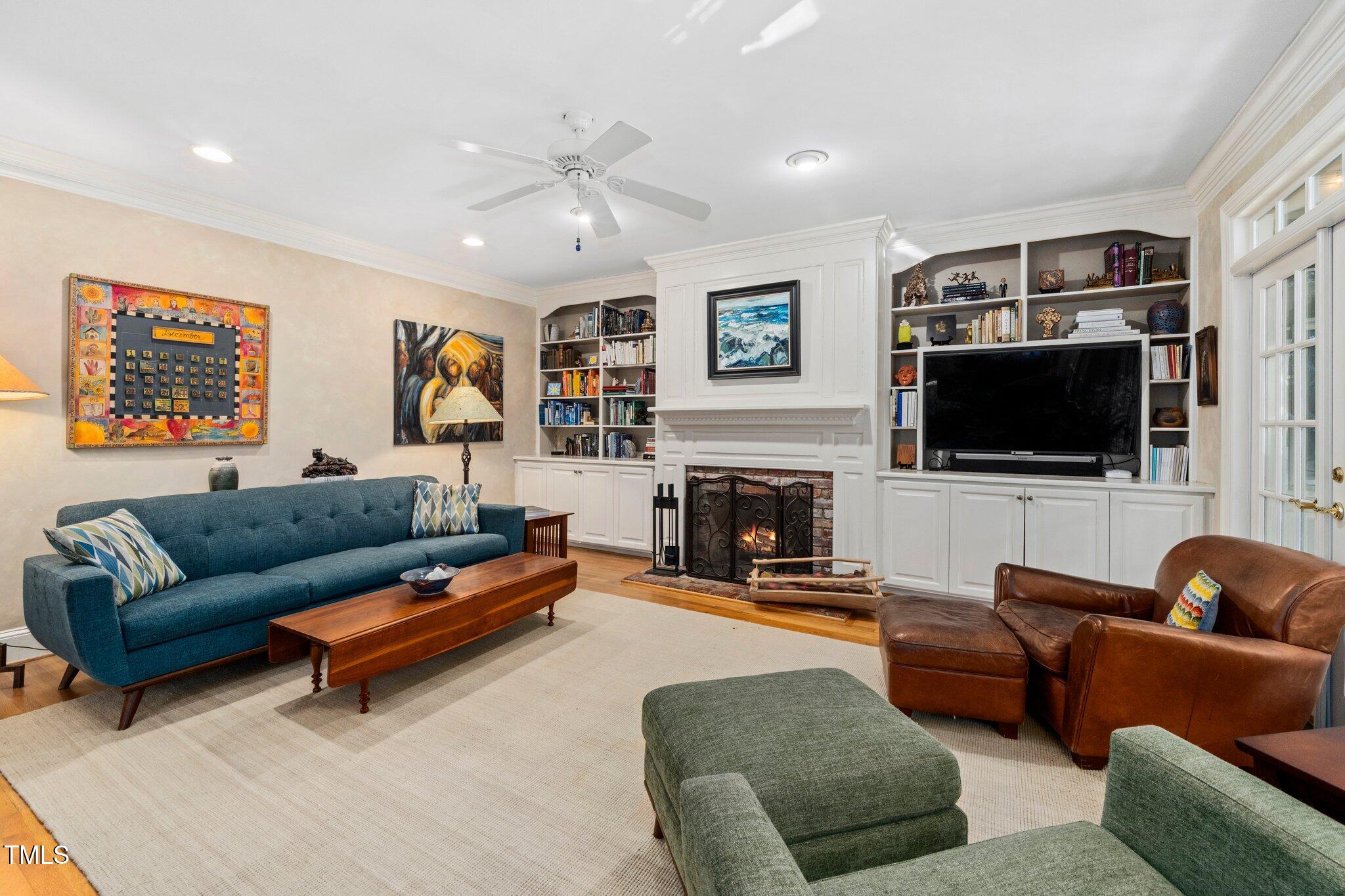 1408 Dogwood Lane Raleigh, NC 27607 - Photo 22 of 48 Family Room
