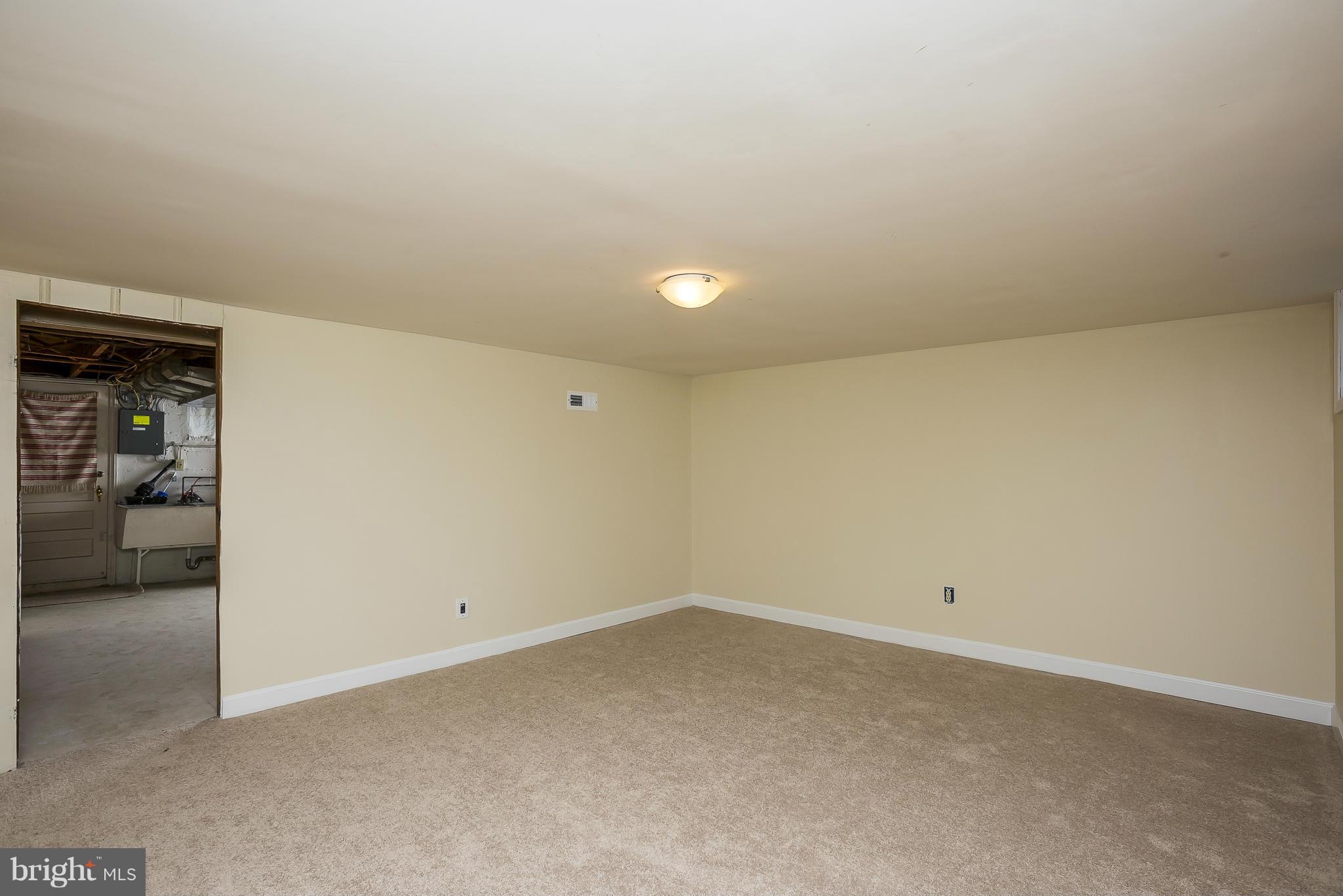 354 Greenlow Road Catonsville, MD 21228 - Photo 16 of 20
