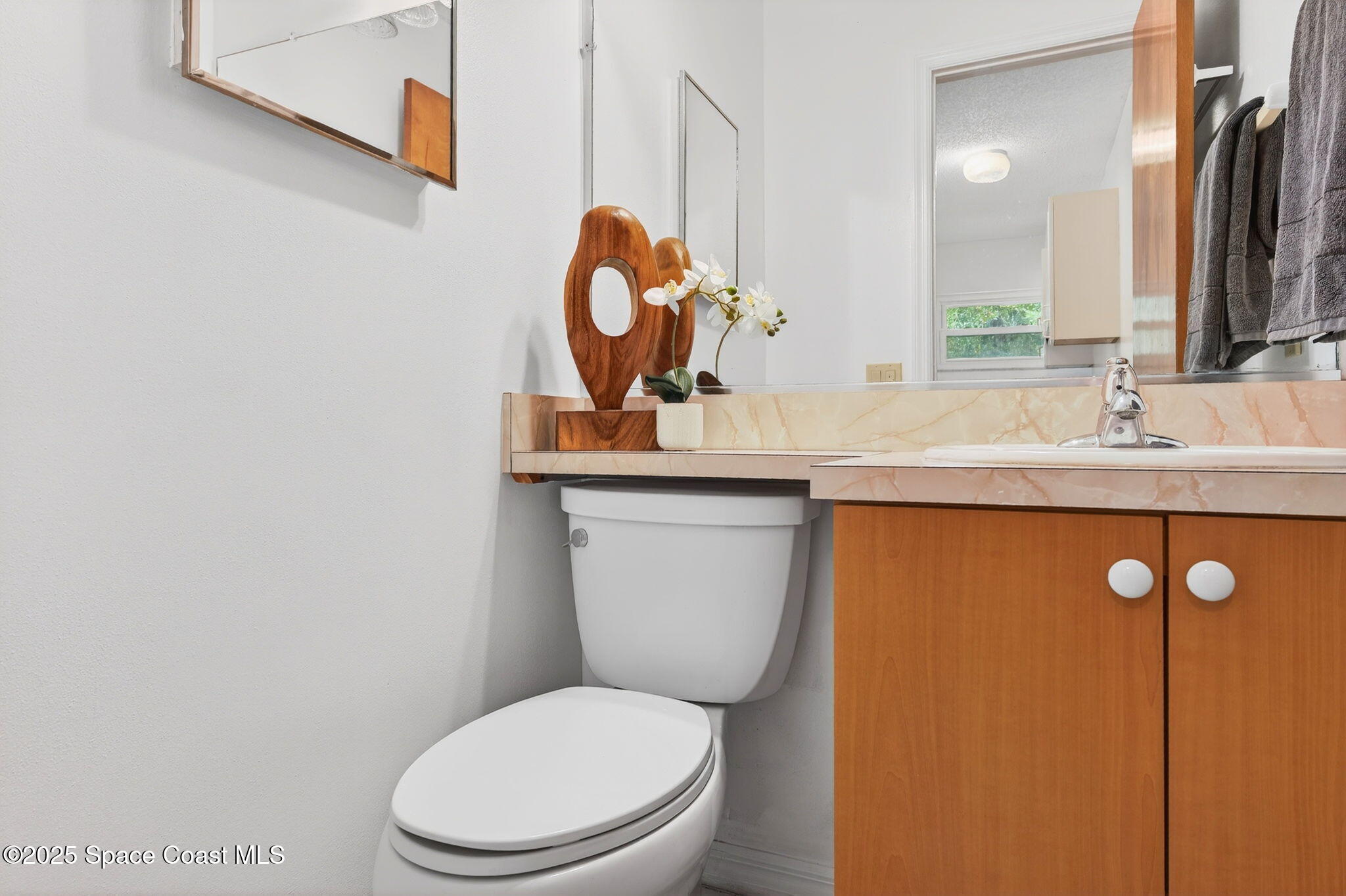 4356 Mustang Road Melbourne, FL 32934 - Photo 25 of 39 Half Bathroom