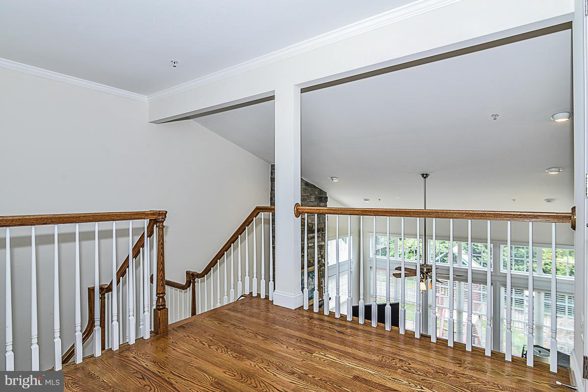 2016 Woodford Road Vienna, VA 22182 - Photo 14 of 28 Interior (General)
