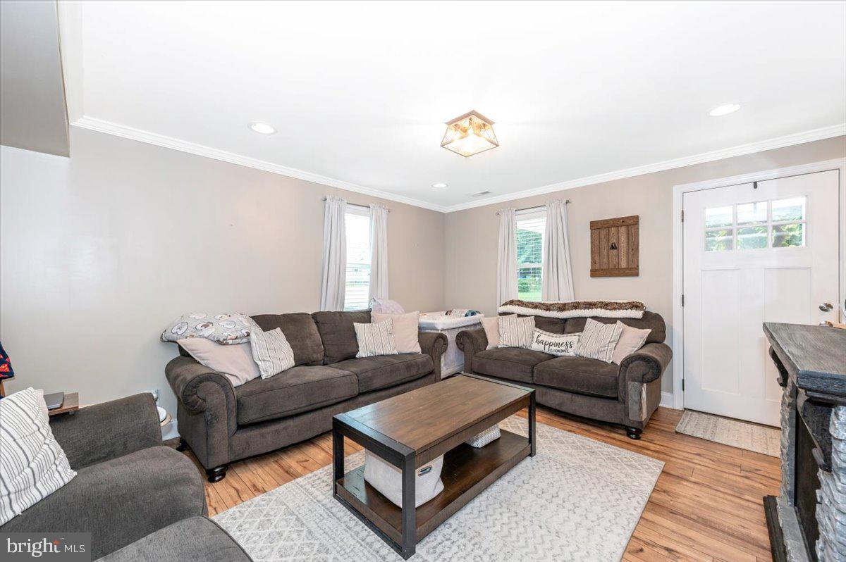 13917 Graceham Road Thurmont, MD 21788 - Photo 12 of 54 Gallery Image 12