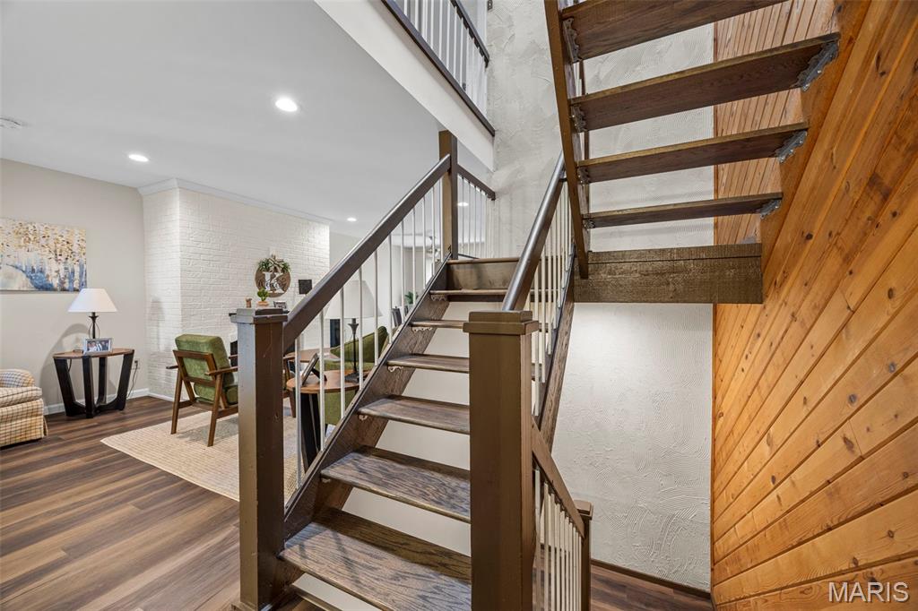 1222 Meramec Heights Drive Ballwin, MO 63021 - Photo 6 of 25