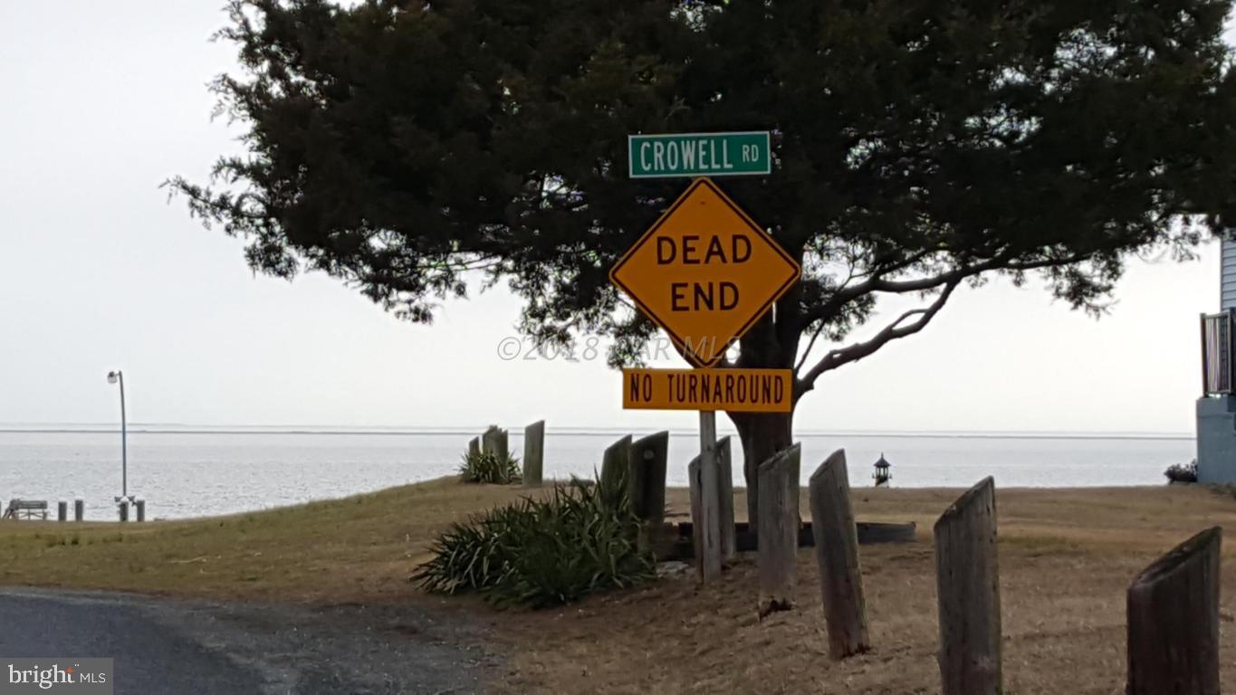 Views while walking to end of st.