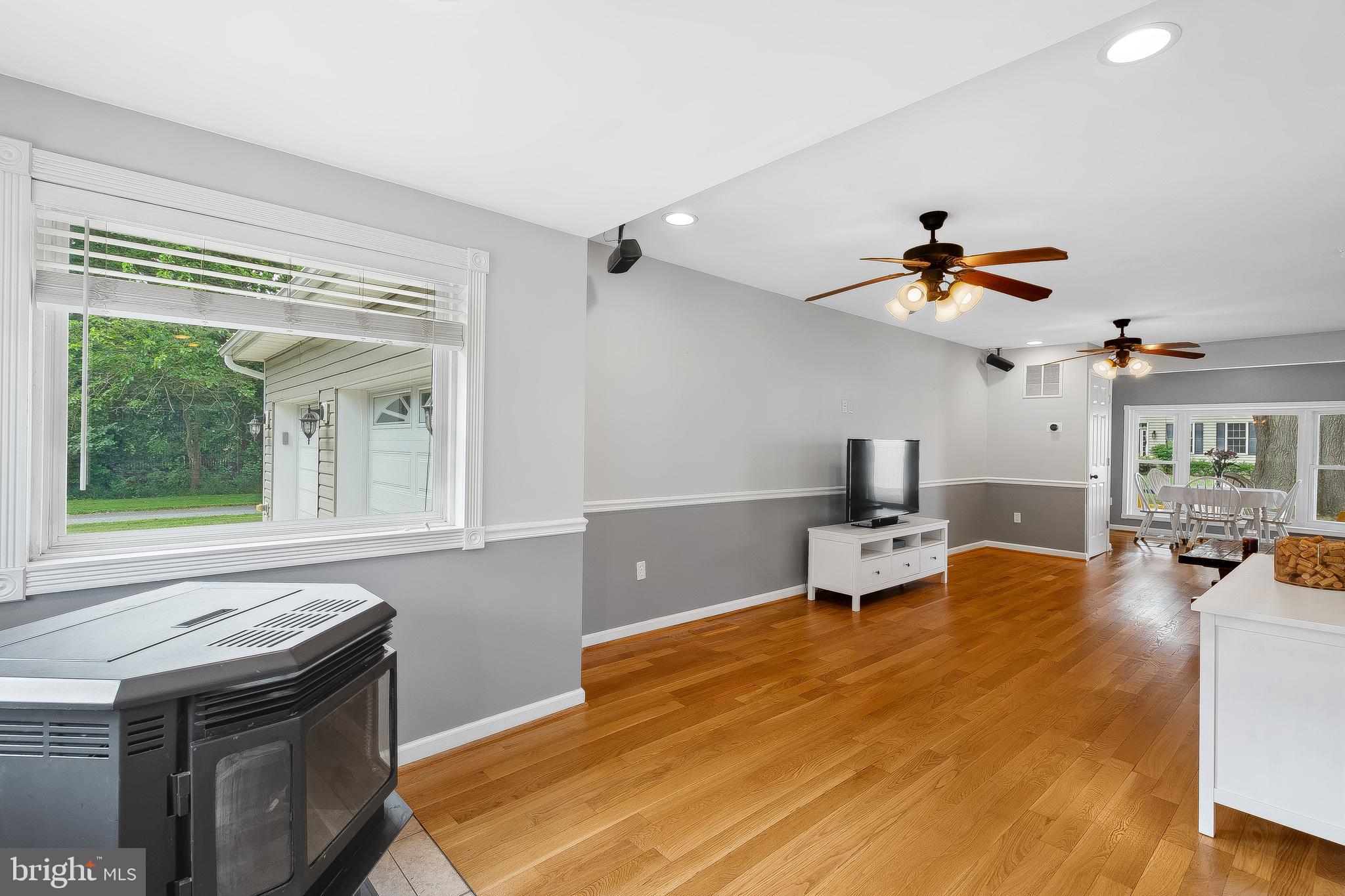 4812 Atwell Road Shady Side, MD 20764 - Photo 7 of 79 Gallery Image 7