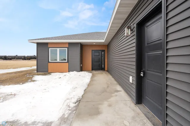 $445,000 | 707 Blaine Street South, Colfax, ND 58018
