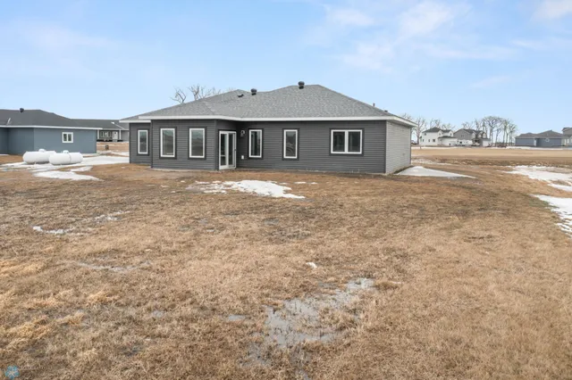 $445,000 | 707 Blaine Street South, Colfax, ND 58018