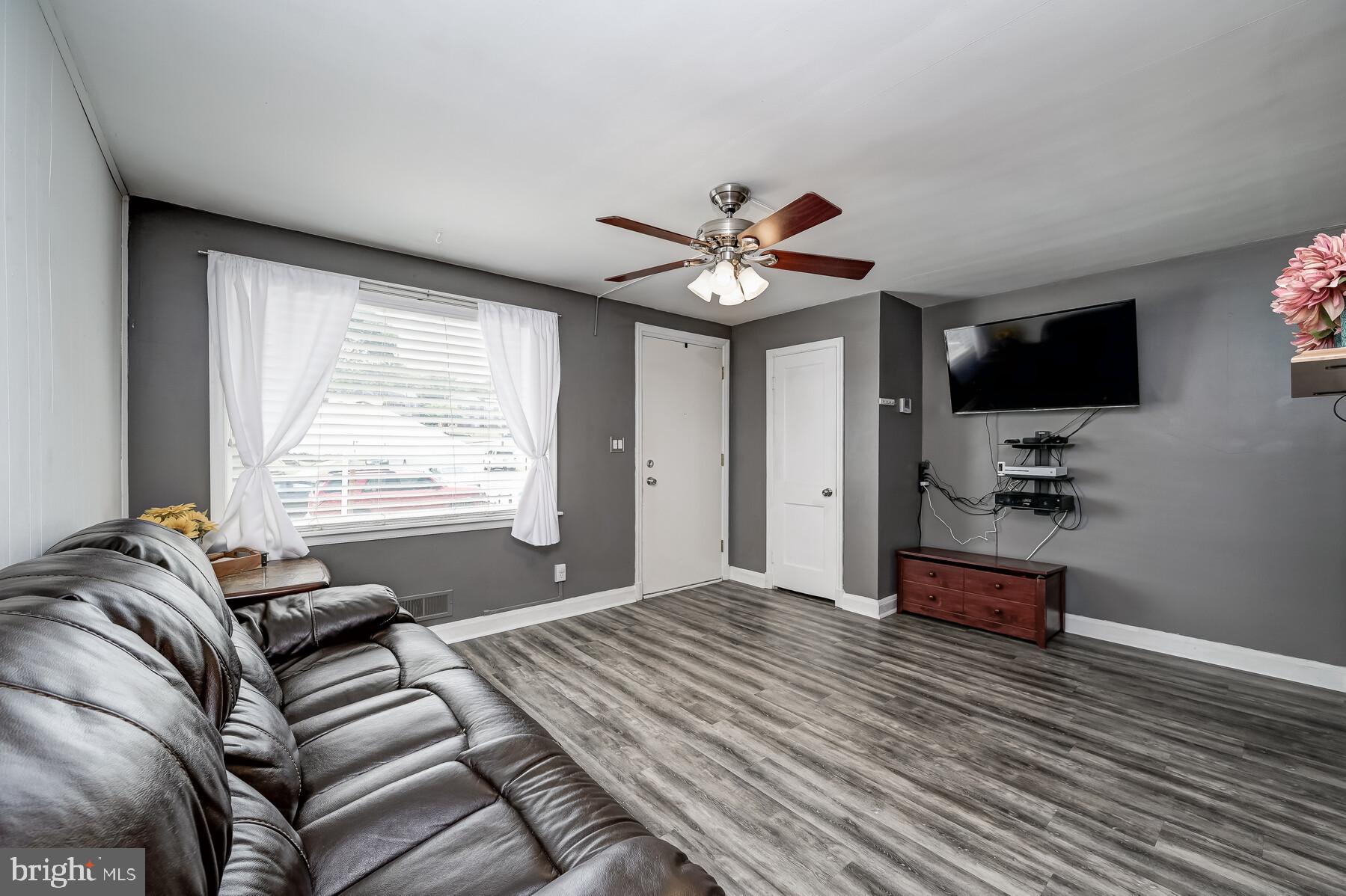 tons of natural light and huge space!!