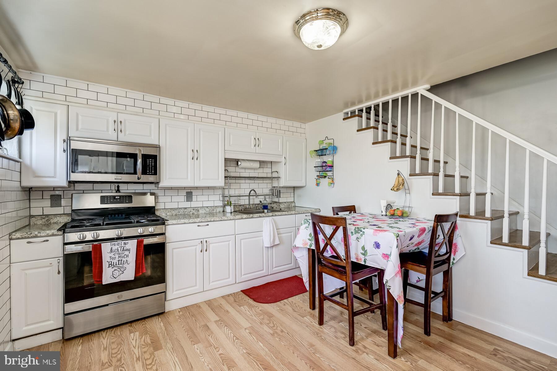 HUGE kitchen!!