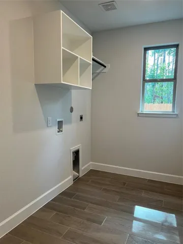 a view of a window in a room