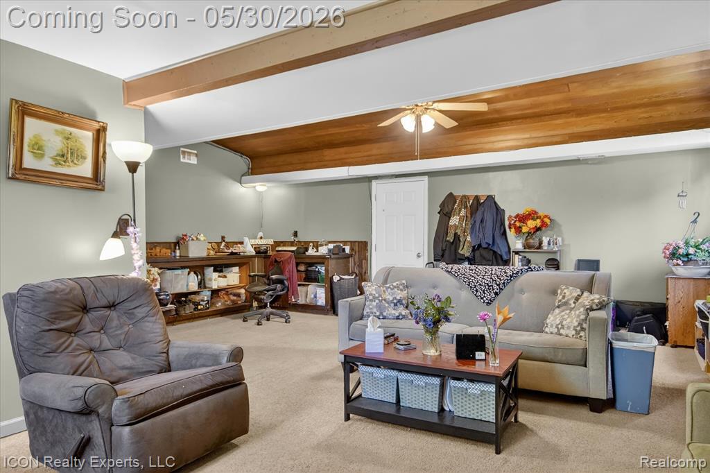 1869 Middle Trail Road Walled Lake, MI 48390 - Photo 33 of 46