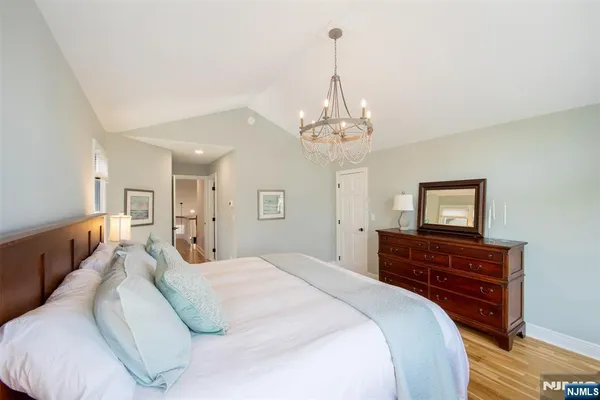 $1,075,000 | 111 Lakeview Drive, Old Tappan, NJ 07675