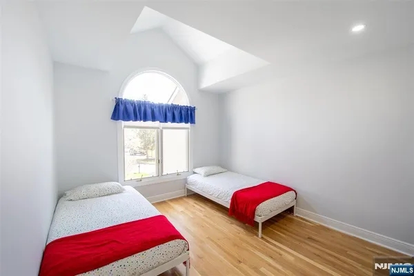 $1,075,000 | 111 Lakeview Drive, Old Tappan, NJ 07675