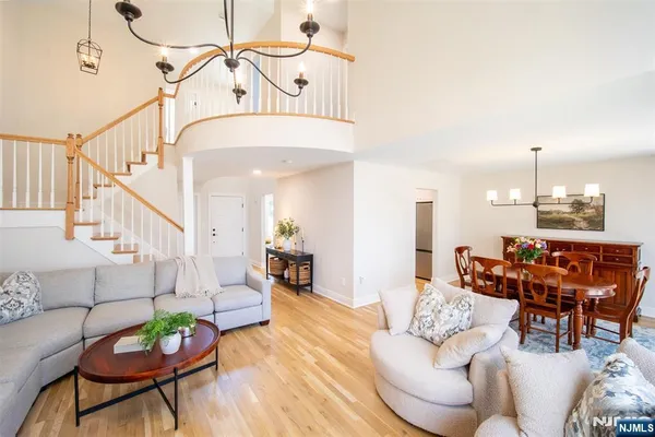 $1,075,000 | 111 Lakeview Drive, Old Tappan, NJ 07675