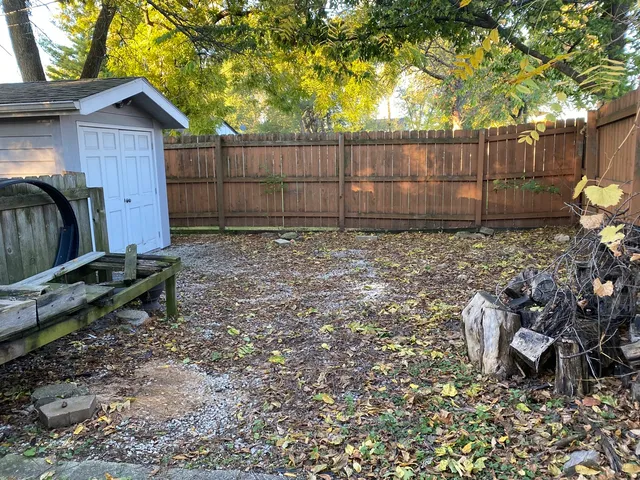 $365,000 | 10 Briar Lane, Geneva, IL 60134