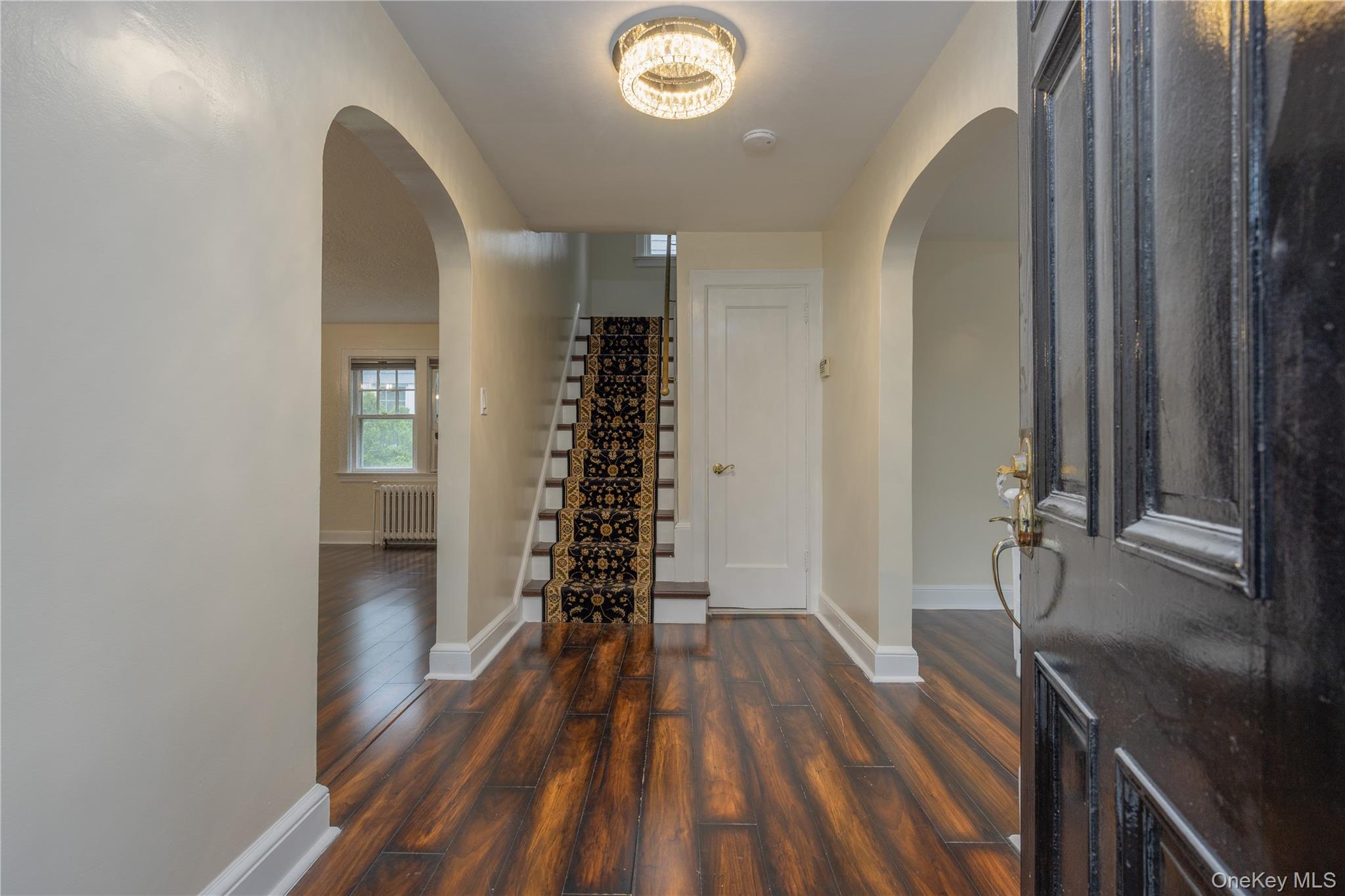 154 Bell Road Scarsdale, NY 10583 - Photo 2 of 30