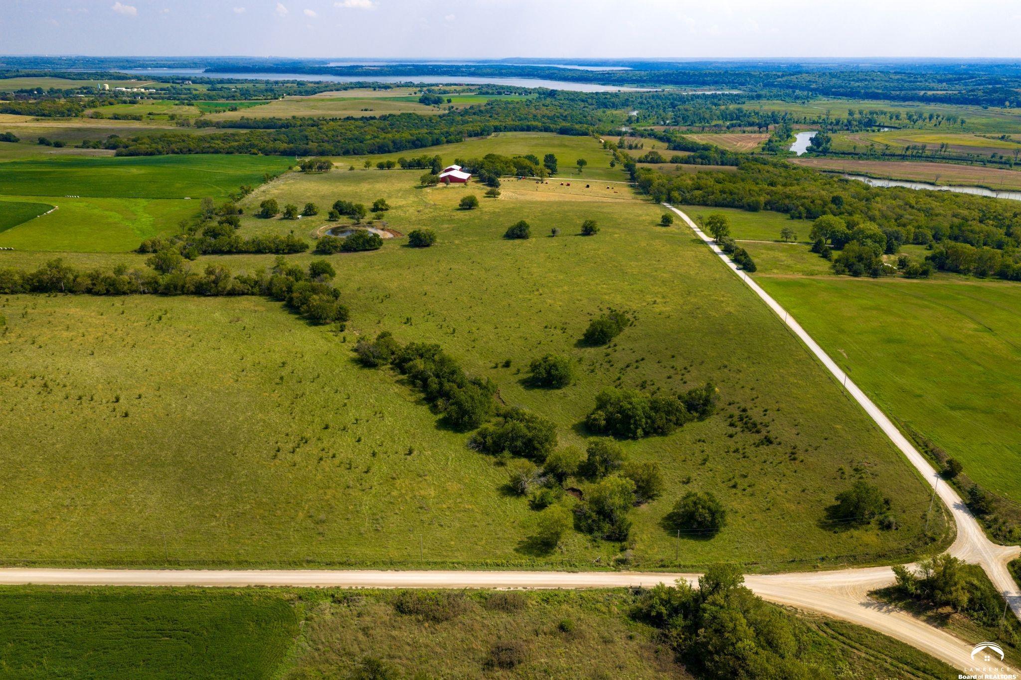 134 North 1150 Road Berryton, KS 66409 - Photo 10 of 25