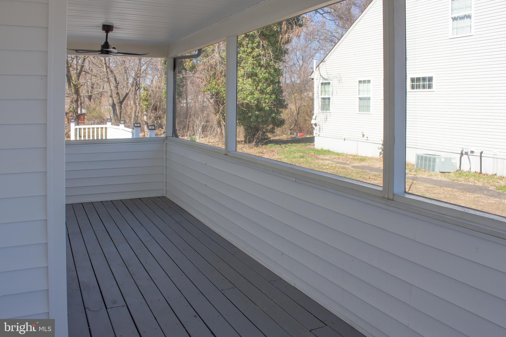 124 Warwick Road Lawnside, NJ 08045 - Photo 31 of 34 Screen in Porch