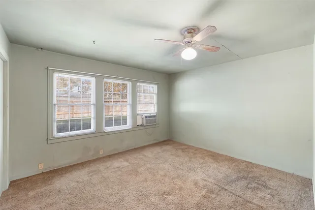 $250,000 | 323 Harbert Street, Columbus, TX 78934