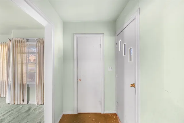 $250,000 | 323 Harbert Street, Columbus, TX 78934