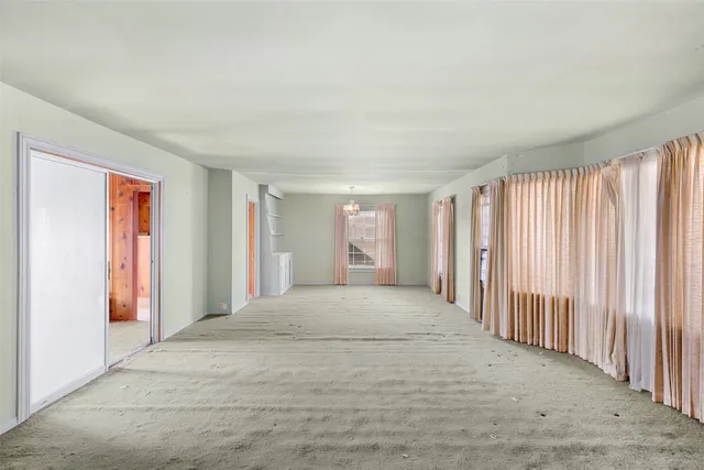 $250,000 | 323 Harbert Street, Columbus, TX 78934