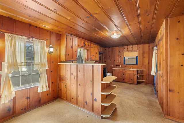 $250,000 | 323 Harbert Street, Columbus, TX 78934