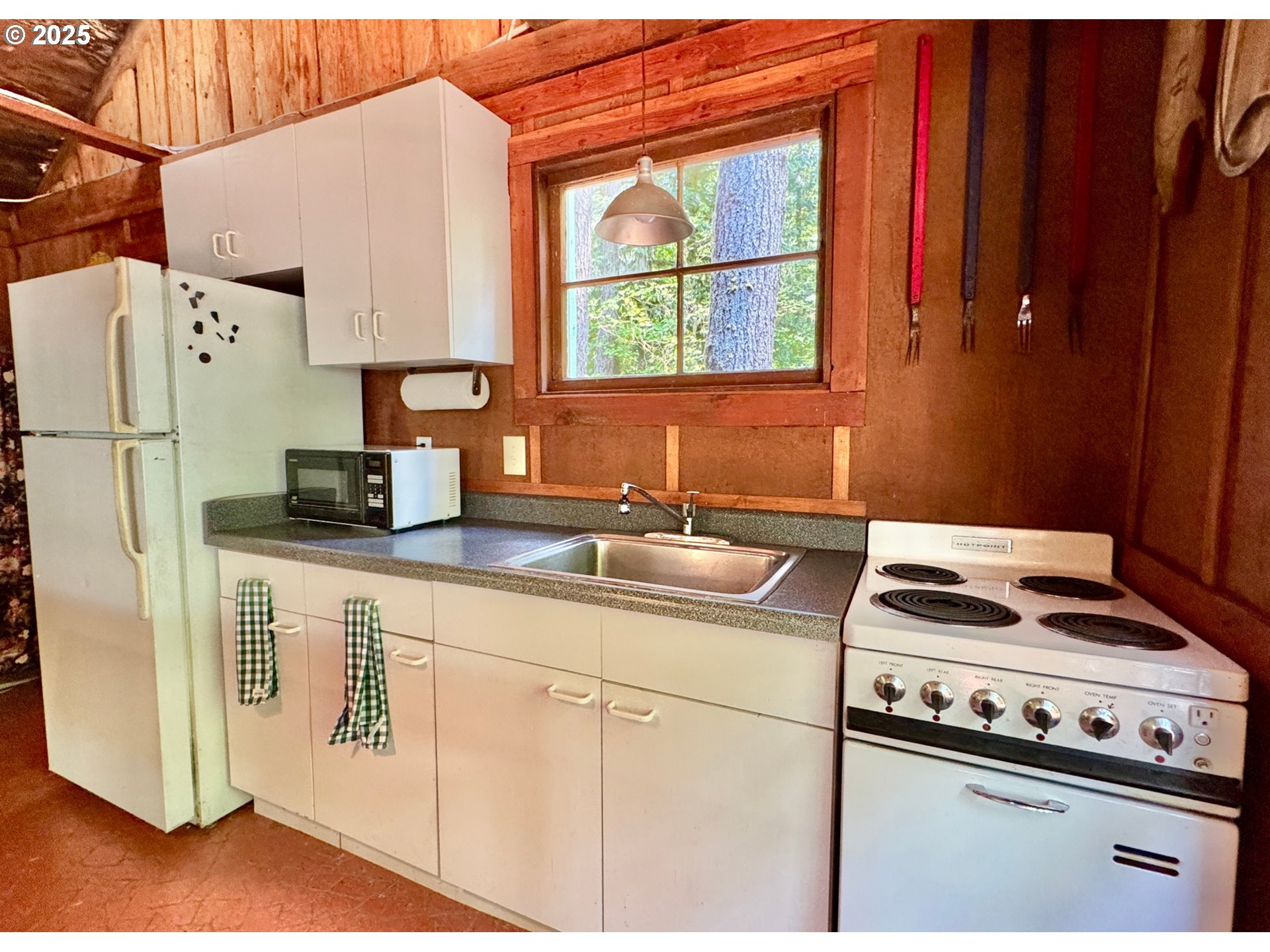 26101 Northeast Lucia Falls Road Yacolt, WA 98675 - Photo 11 of 33 Kitchen