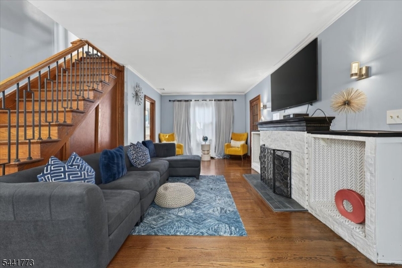 459 Twin Oaks Road Union, NJ 07083 - Photo 5 of 46
