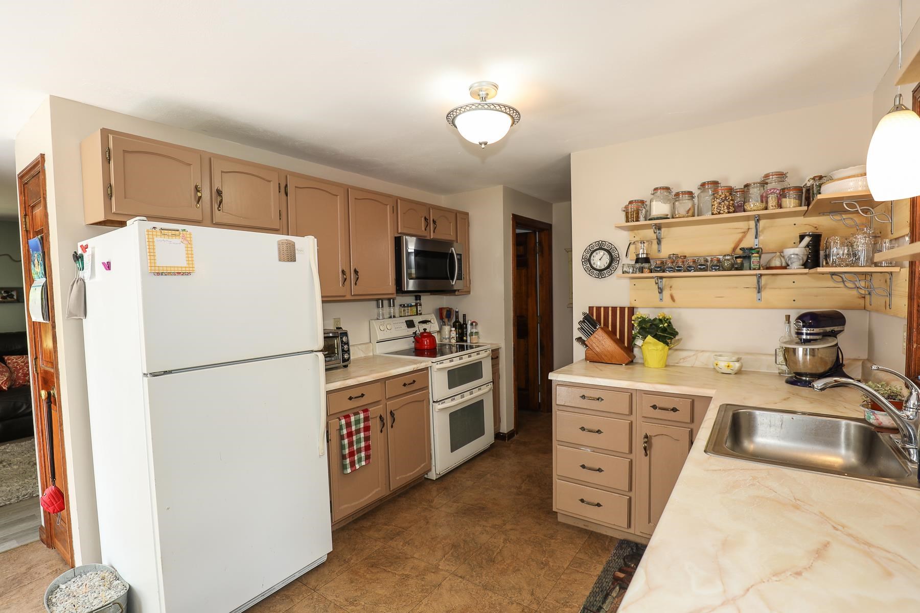 766 Fremont Road Chester, NH 03036 - Photo 6 of 25