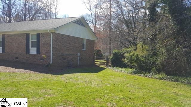 129 Cannon Lane Easley, SC 29640 - Photo 3 of 28 Gallery Image 3