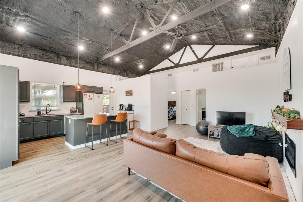 1624 Cemetery Road Royse City, TX 75189 - Photo 19 of 40 a living room with furniture and kitchen view