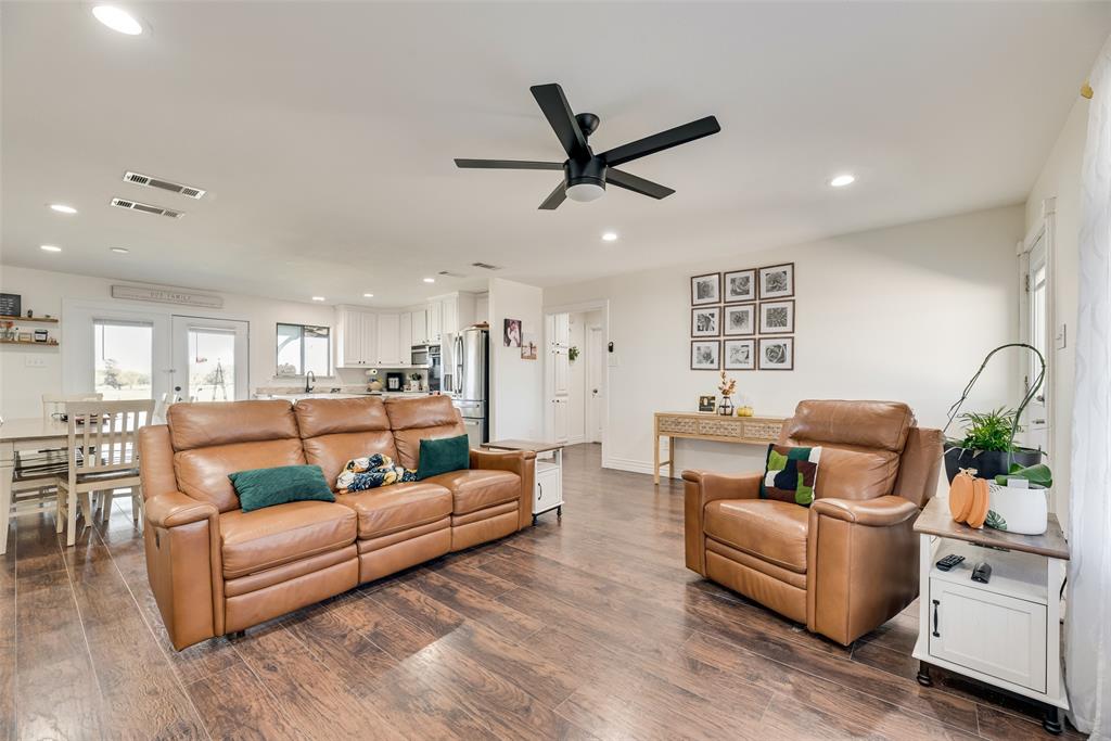 1624 Cemetery Road Royse City, TX 75189 - Photo 5 of 40 a living room with furniture and a wooden floor