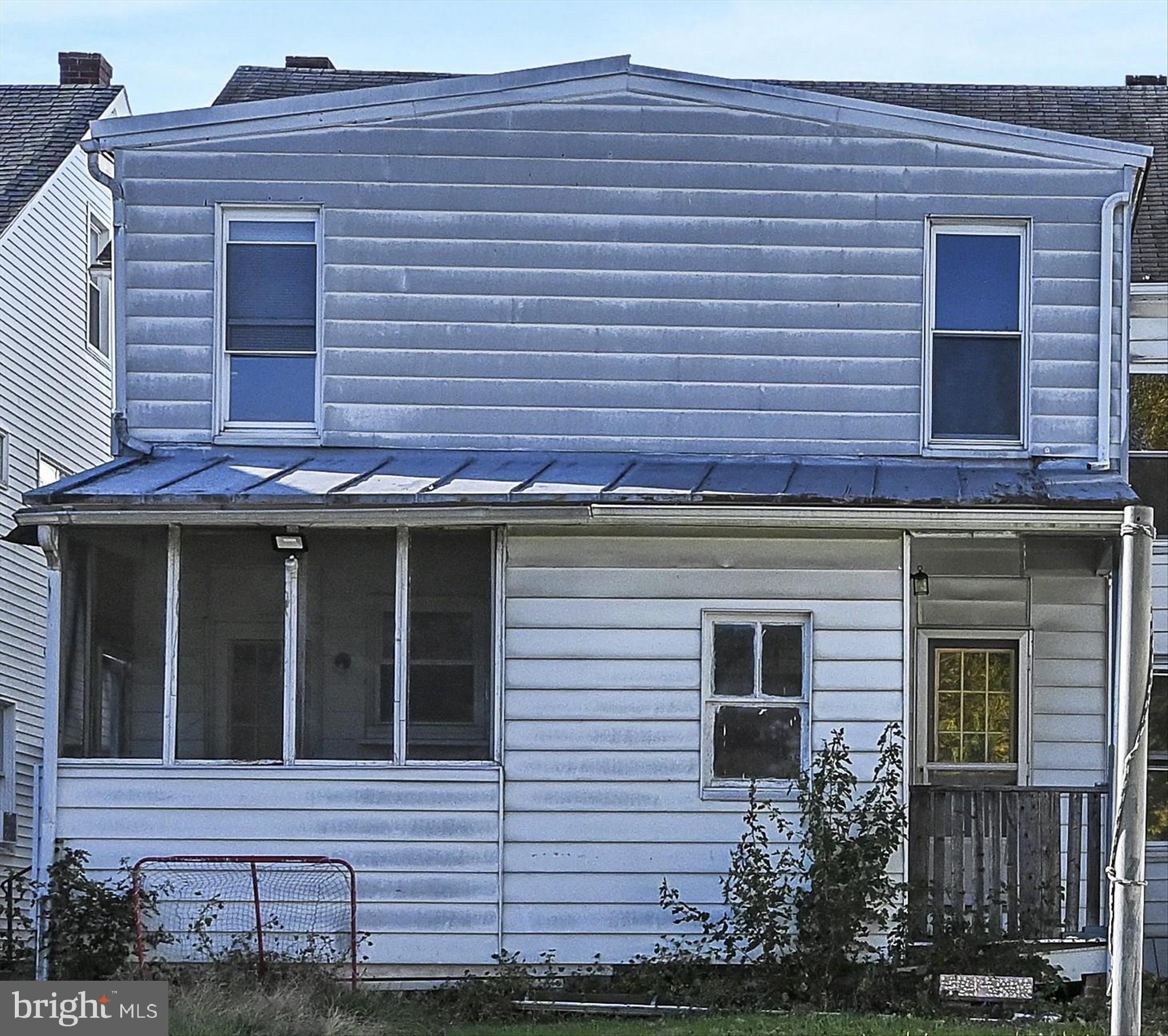61 Mifflin Street Pine Grove, PA 17963 - Photo 29 of 31 a front view of a house with a yard