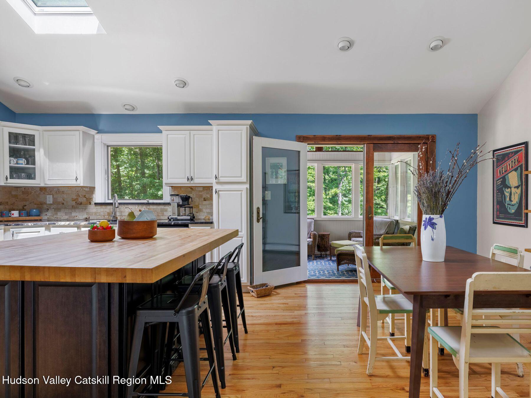 72 Van Dale Road Woodstock, NY 12498 - Photo 16 of 37 photo_online_072