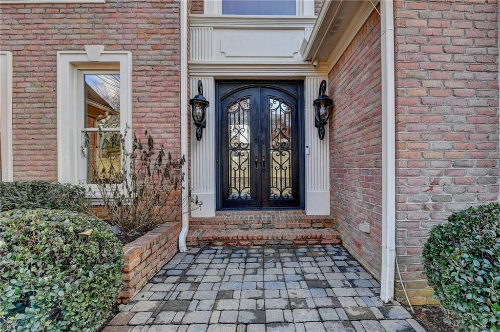 8360 Kenningston Way Duluth, GA 30097 - Photo 5 of 94