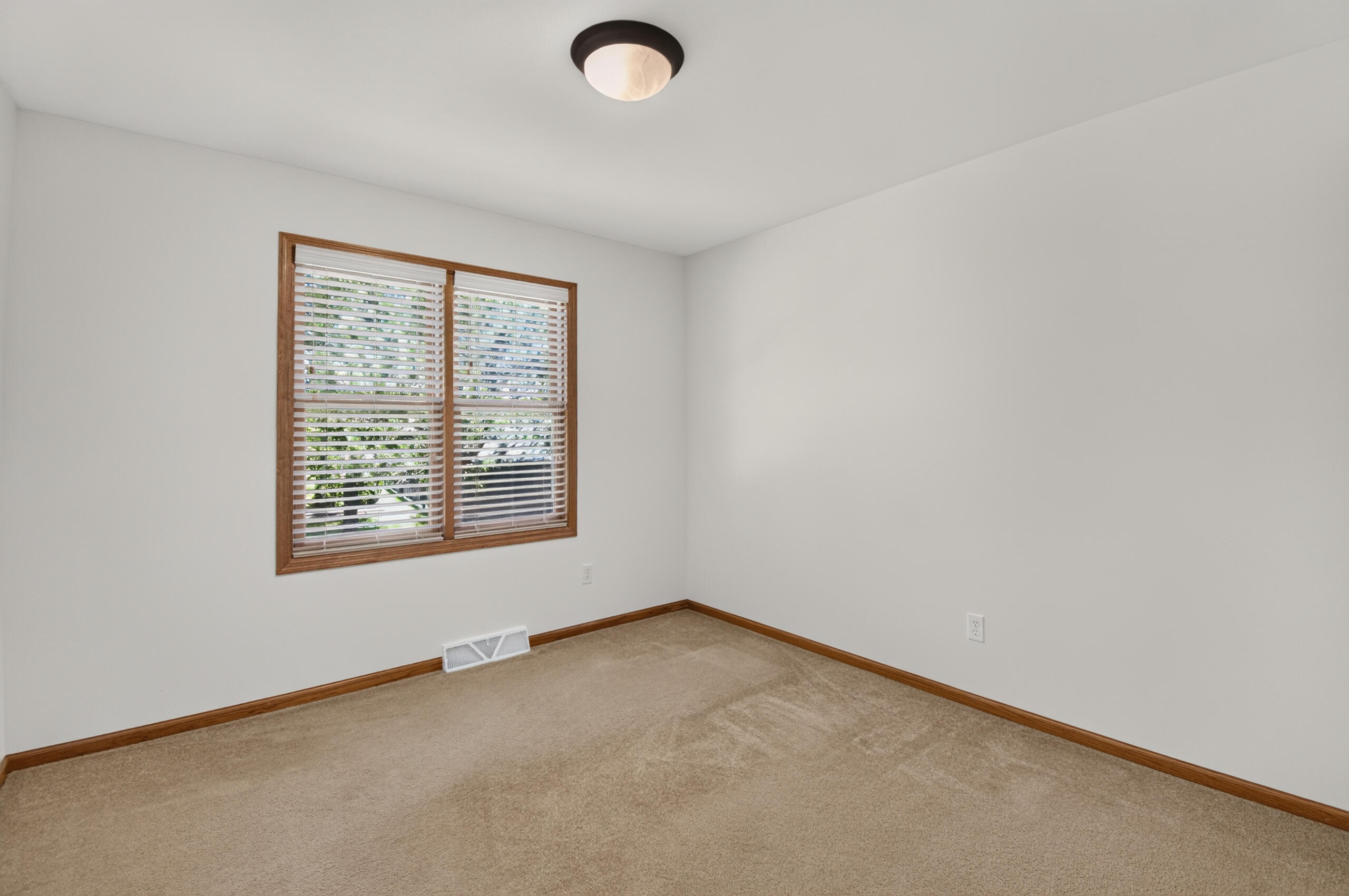 9300 63rd Street Kenosha, WI 53142 - Photo 13 of 24 IMG_4711