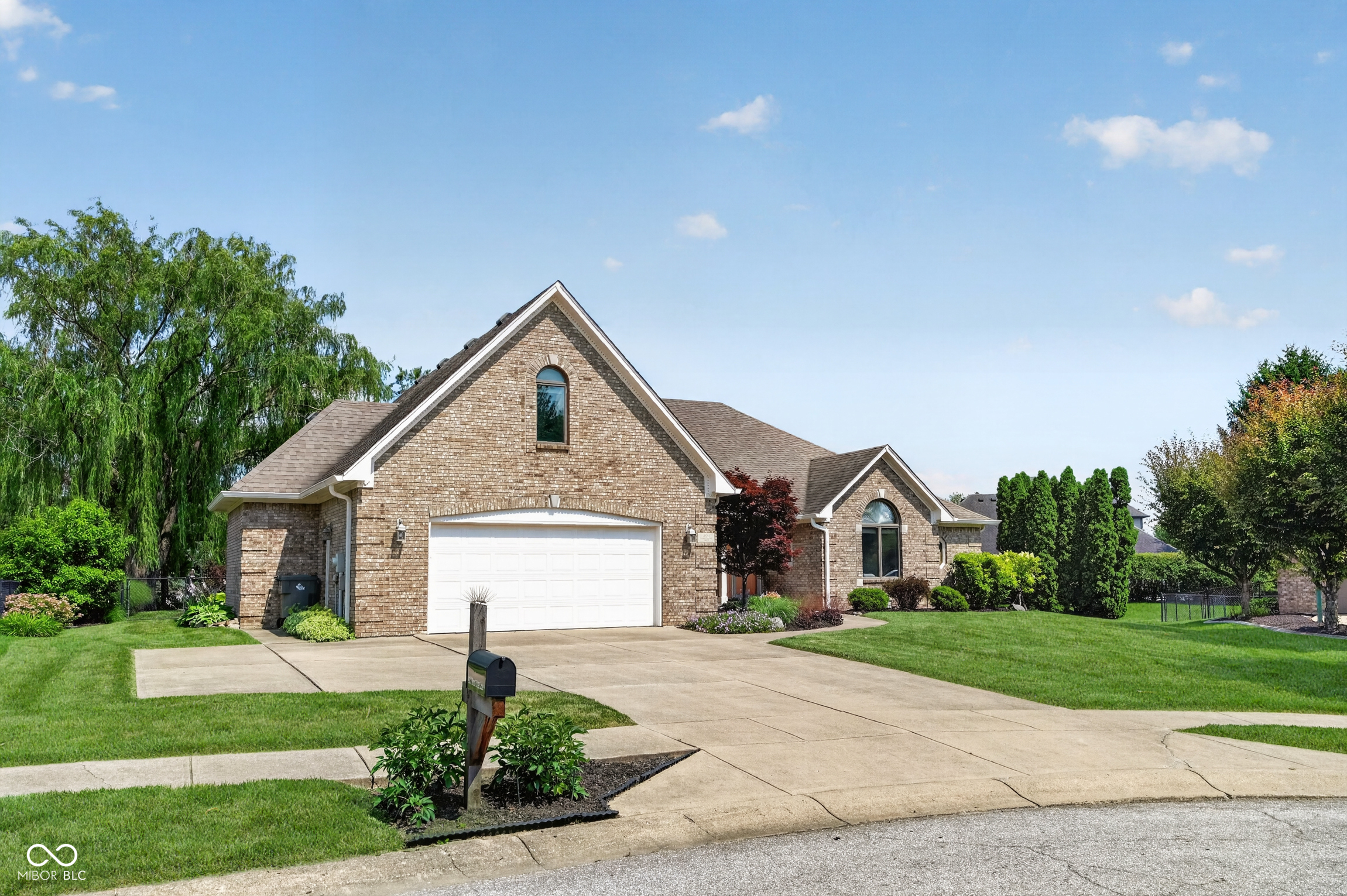 4121 Moss Ridge Lane Indianapolis, IN 46237 - Photo 4 of 45