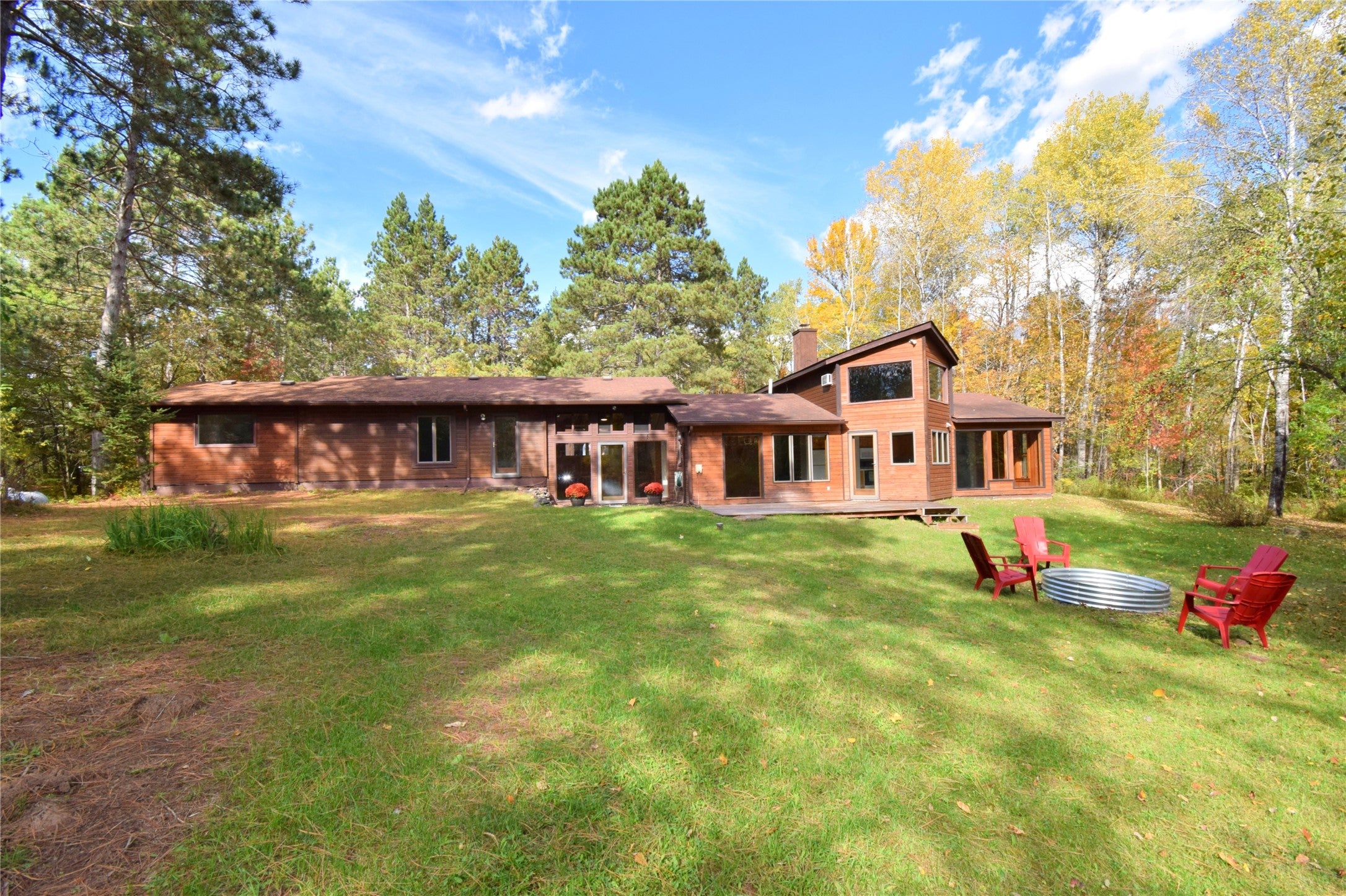 31792 Airfield Road Danbury, WI 54830 - Photo 2 of 58 Gallery Image 2
