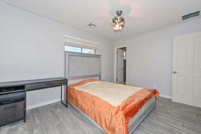 $370,500 | 17234 North 15th Avenue, Phoenix, AZ 85023