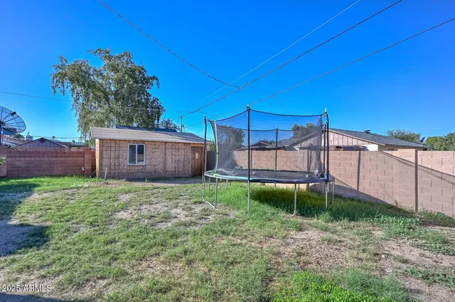 $370,500 | 17234 North 15th Avenue, Phoenix, AZ 85023