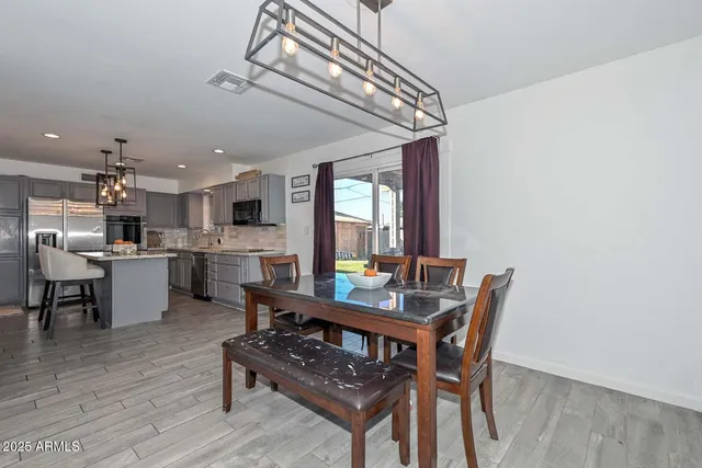 $370,500 | 17234 North 15th Avenue, Phoenix, AZ 85023