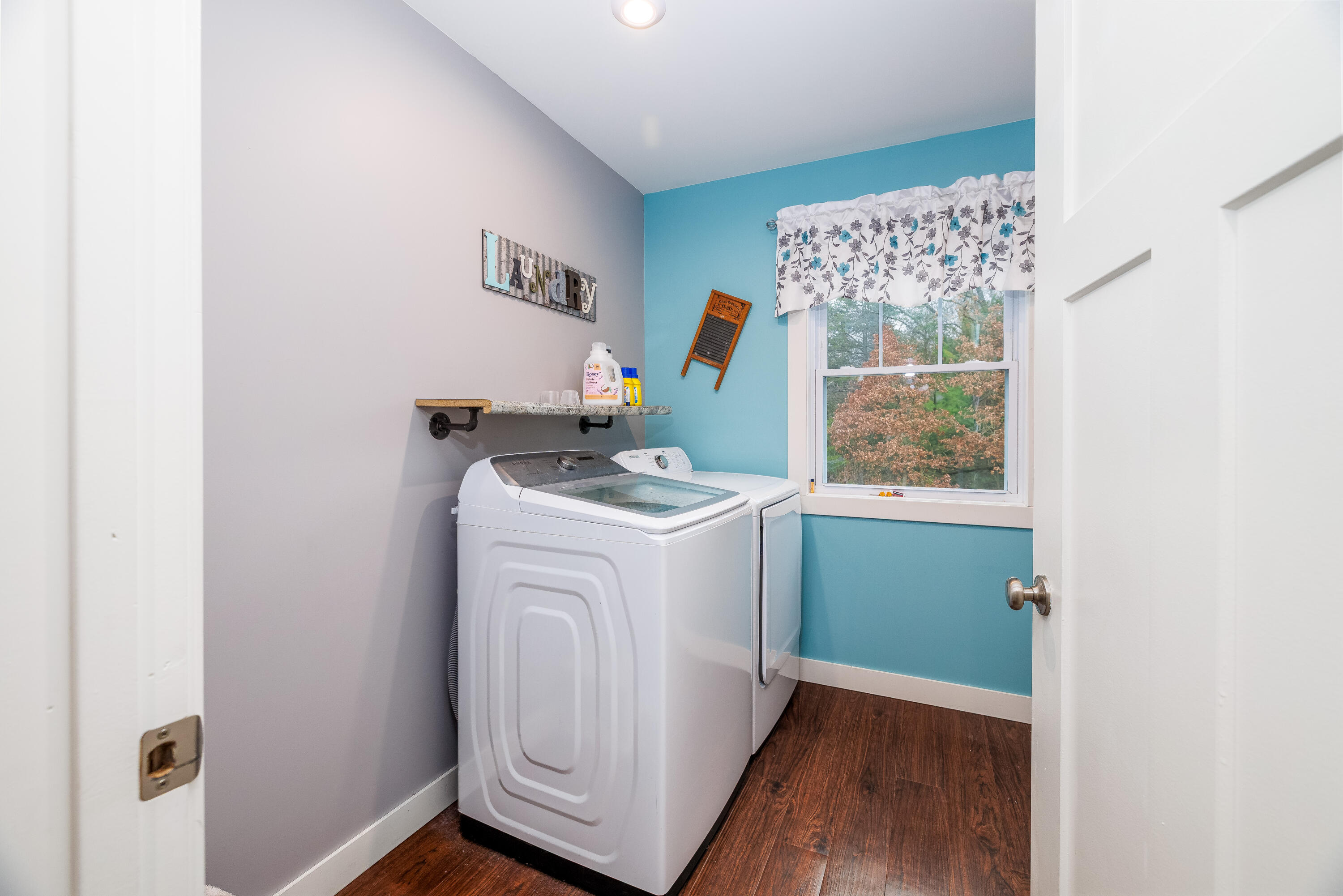 6795 Whispering Woods Drive Demotte, IN 46310 - Photo 48 of 64 a utility room with dryer and washer