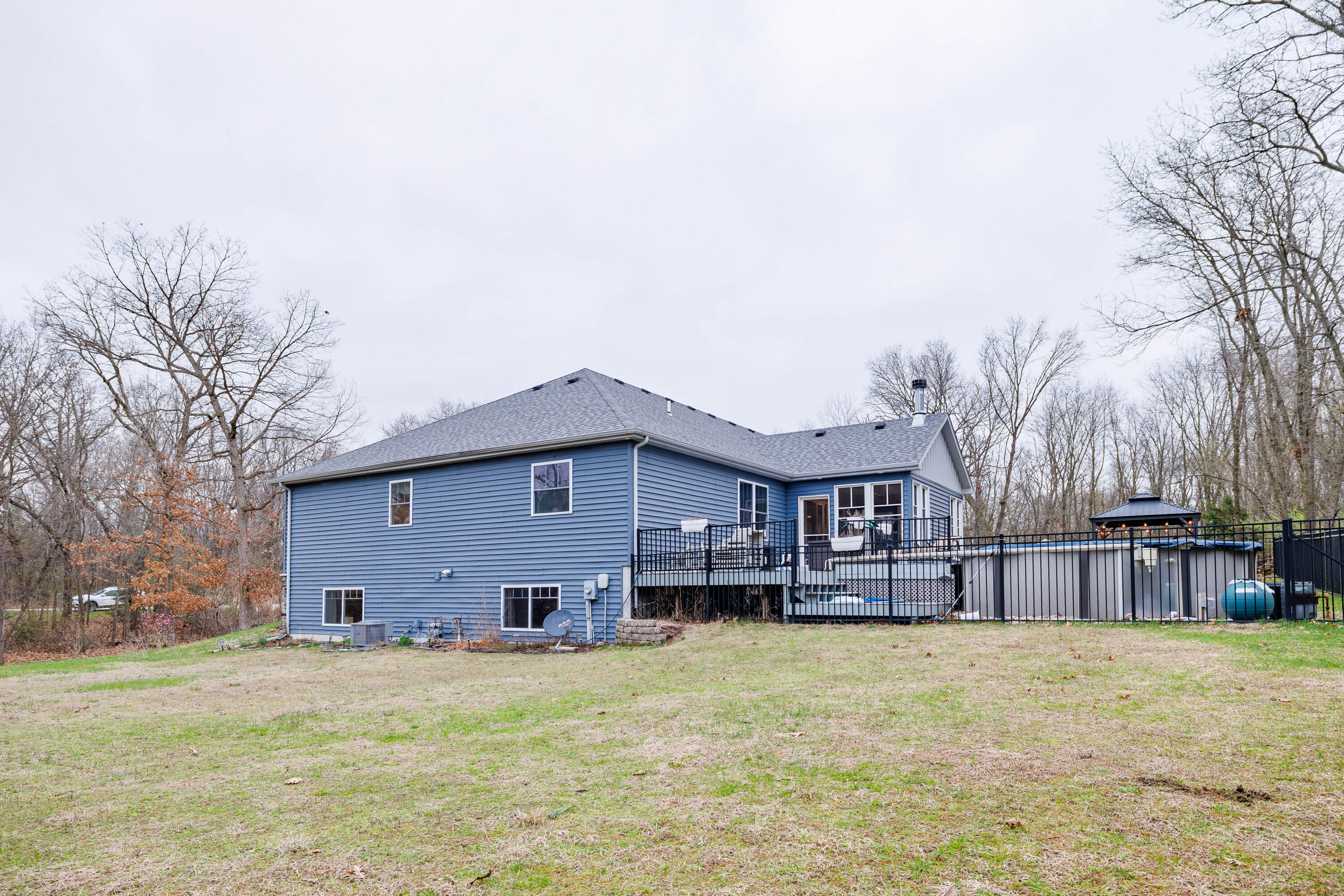 6795 Whispering Woods Drive Demotte, IN 46310 - Photo 5 of 64 3000x2000