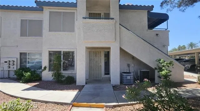 $1,314 | 3425 East Russell Road, Unit 164, Las Vegas, NV 89120