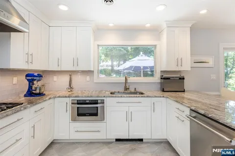 $1,250,000 | 83 Brookside Terrace, Caldwell, NJ 07006