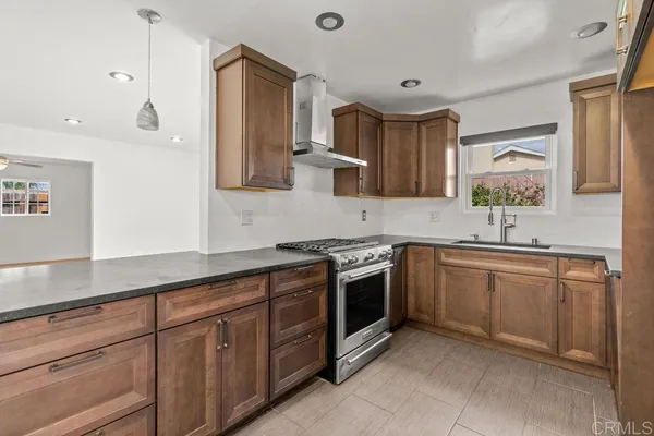$775,000 | 7112 Skyline Drive, San Diego, CA 92114