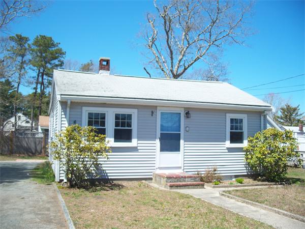 16 Howard Street Wareham, MA 02571 - Photo 1 of 12 Gallery Image 1