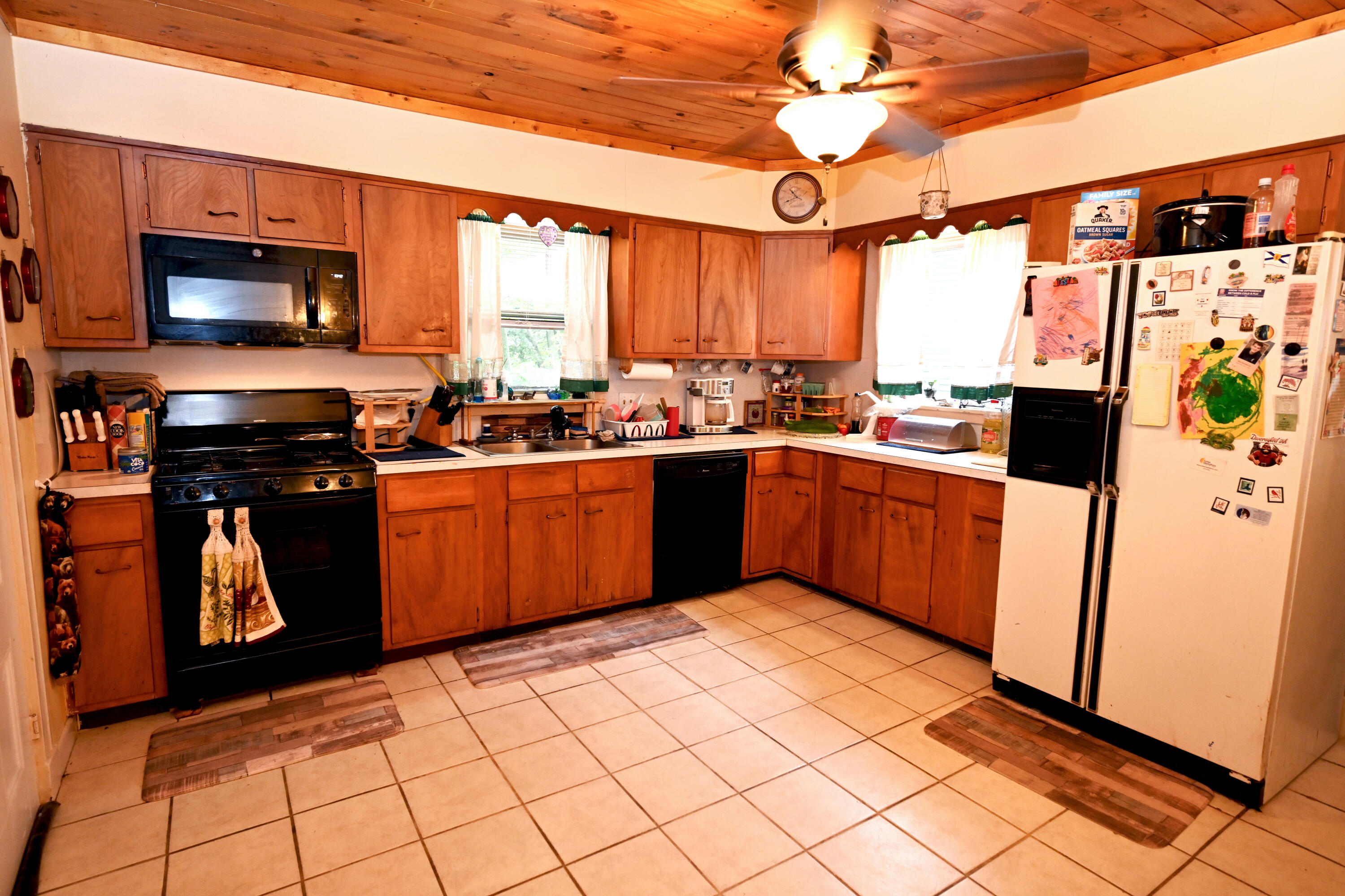104 3rd Street Bangor, ME 04401 - Photo 7 of 28 Kitchen