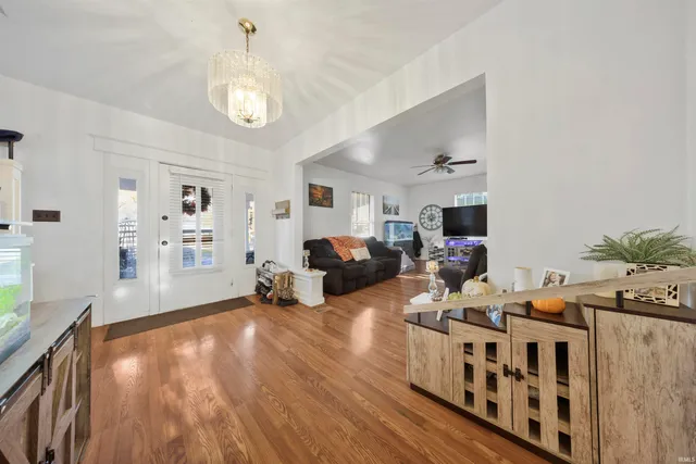 $169,900 | 827 Shelby Street, Vincennes, IN 47591